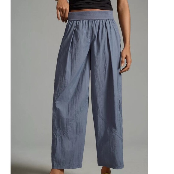 Daily Practice by Anthropologie Wide-Leg Baggy Windbreaker Pants Grey size Small - Picture 1 of 13